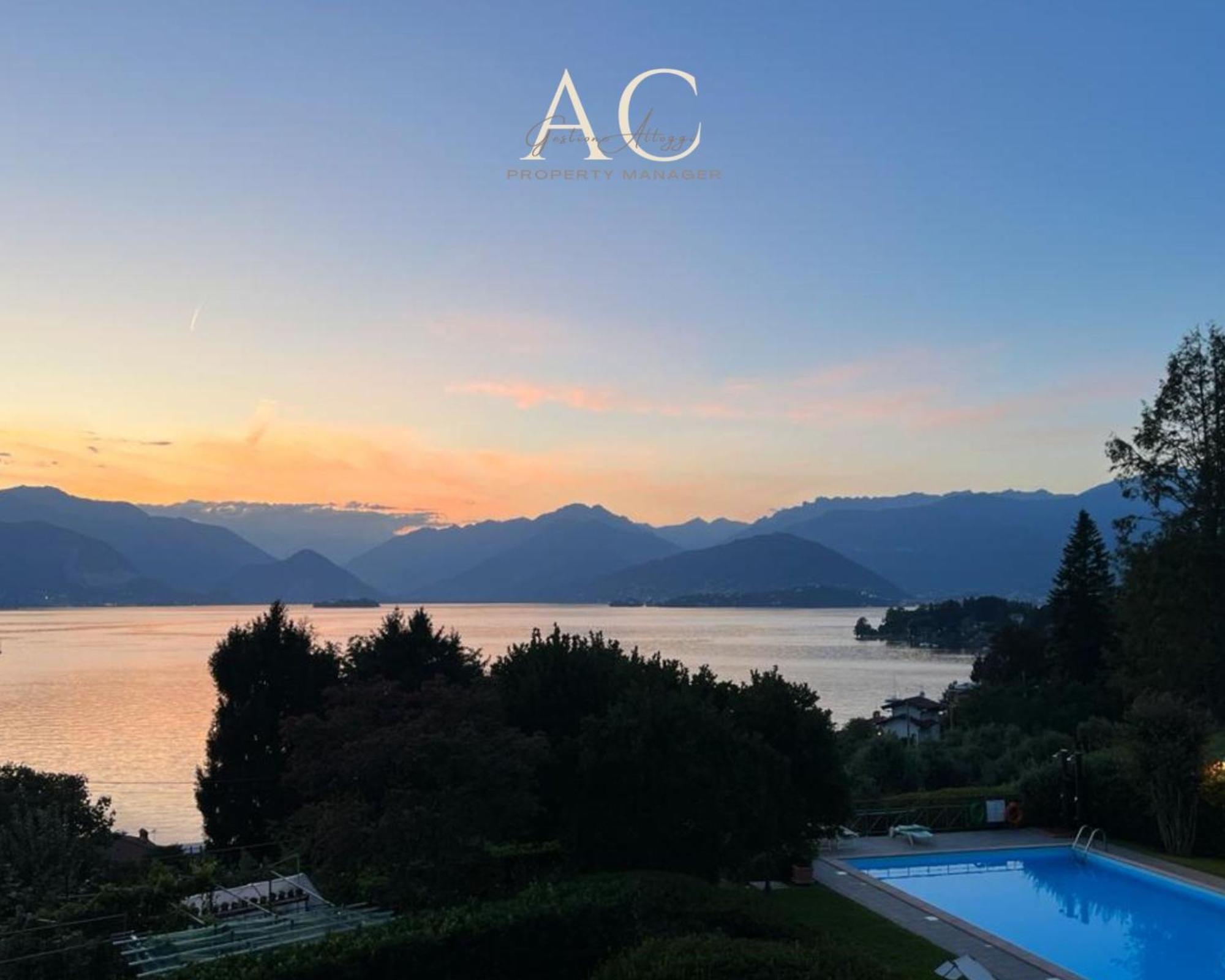 The House On The Lake Reno Di Leggiuno Luaran gambar